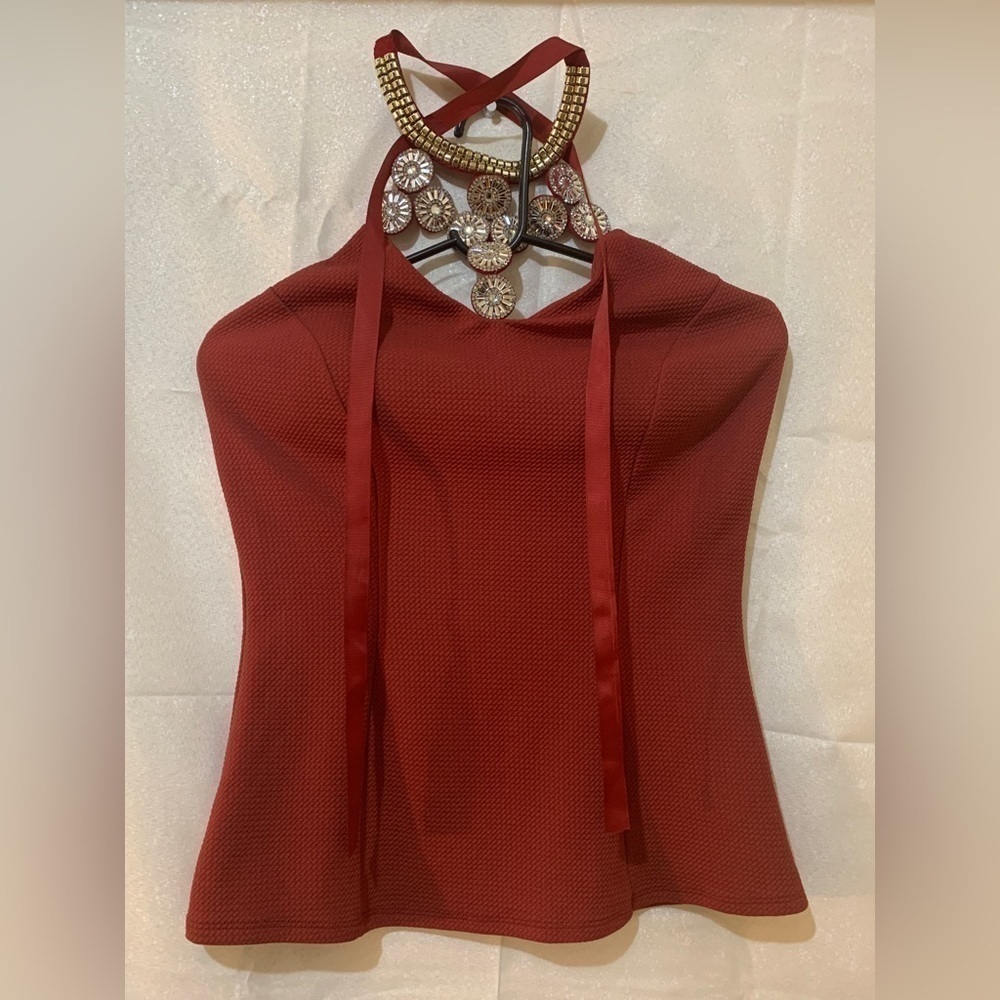 3/$28❤️Burgundy, jewels, strapless top size 1 XL